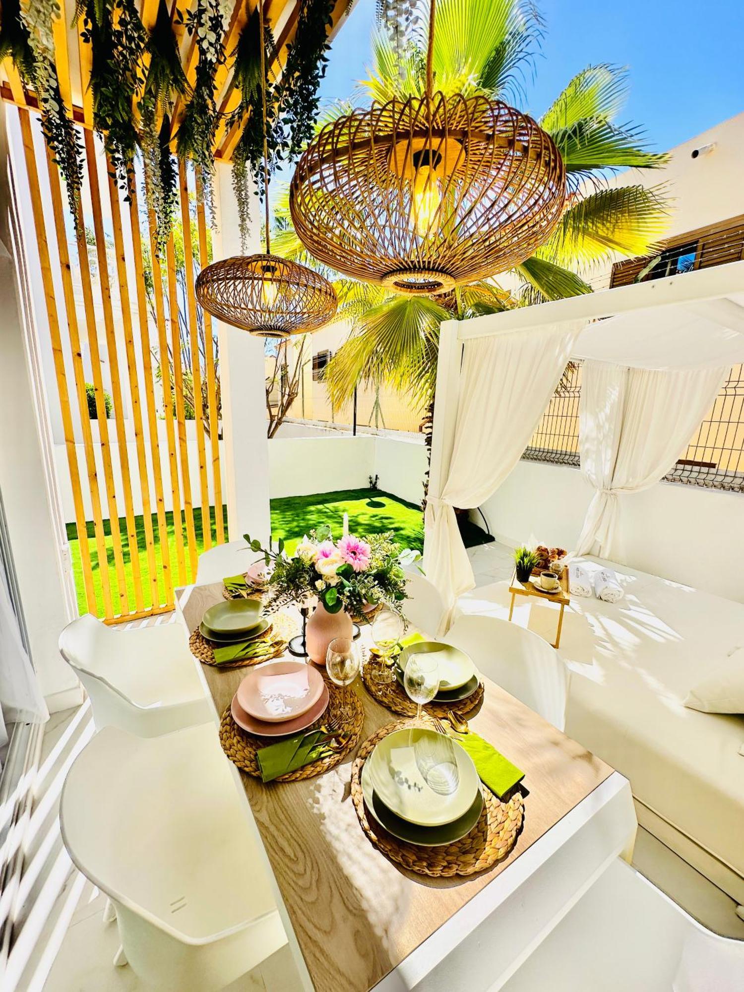 Luxury Villa Fanabe With Private Garden Costa Adeje  ภายนอก รูปภาพ