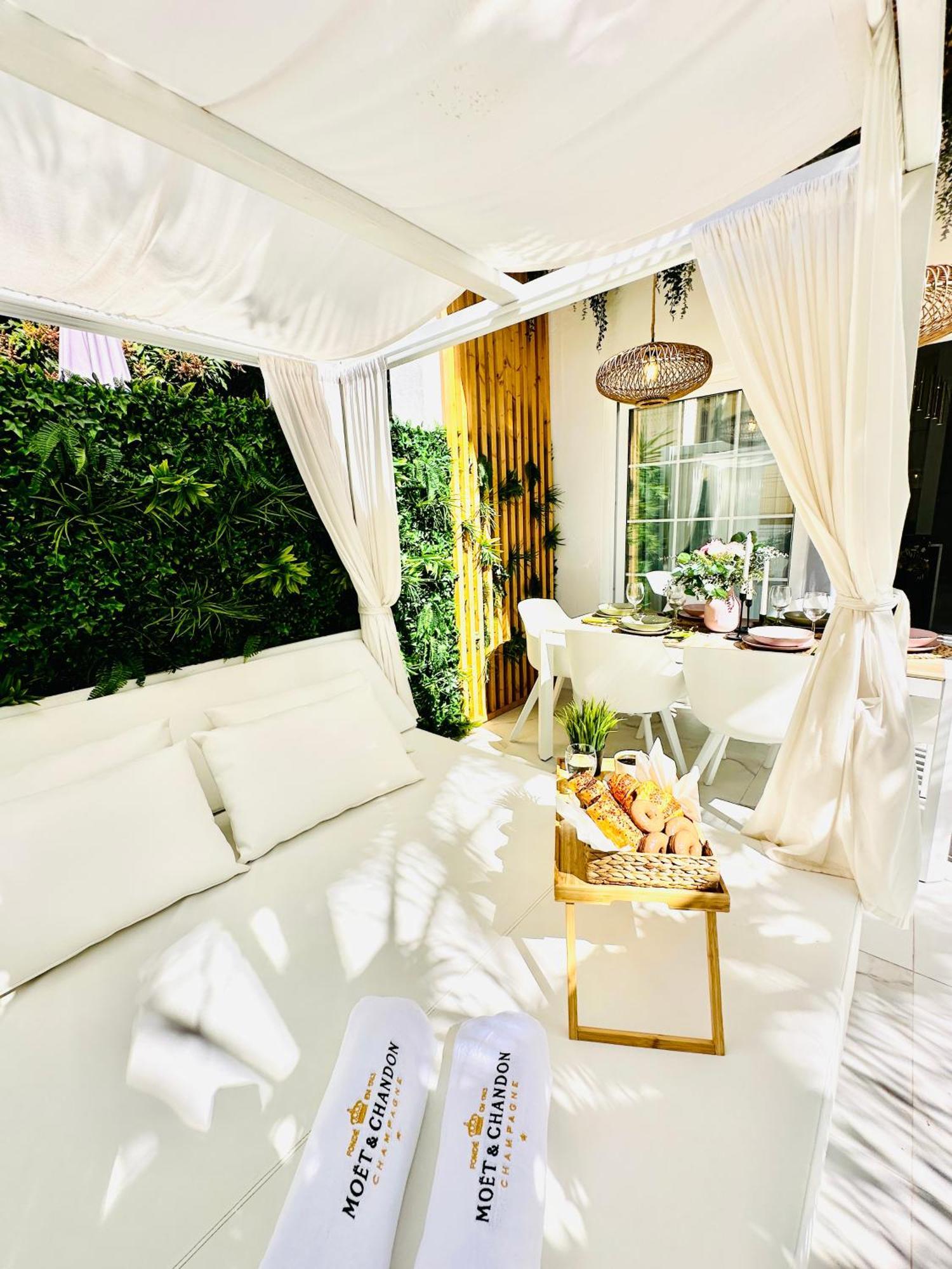 Luxury Villa Fanabe With Private Garden Costa Adeje  ภายนอก รูปภาพ
